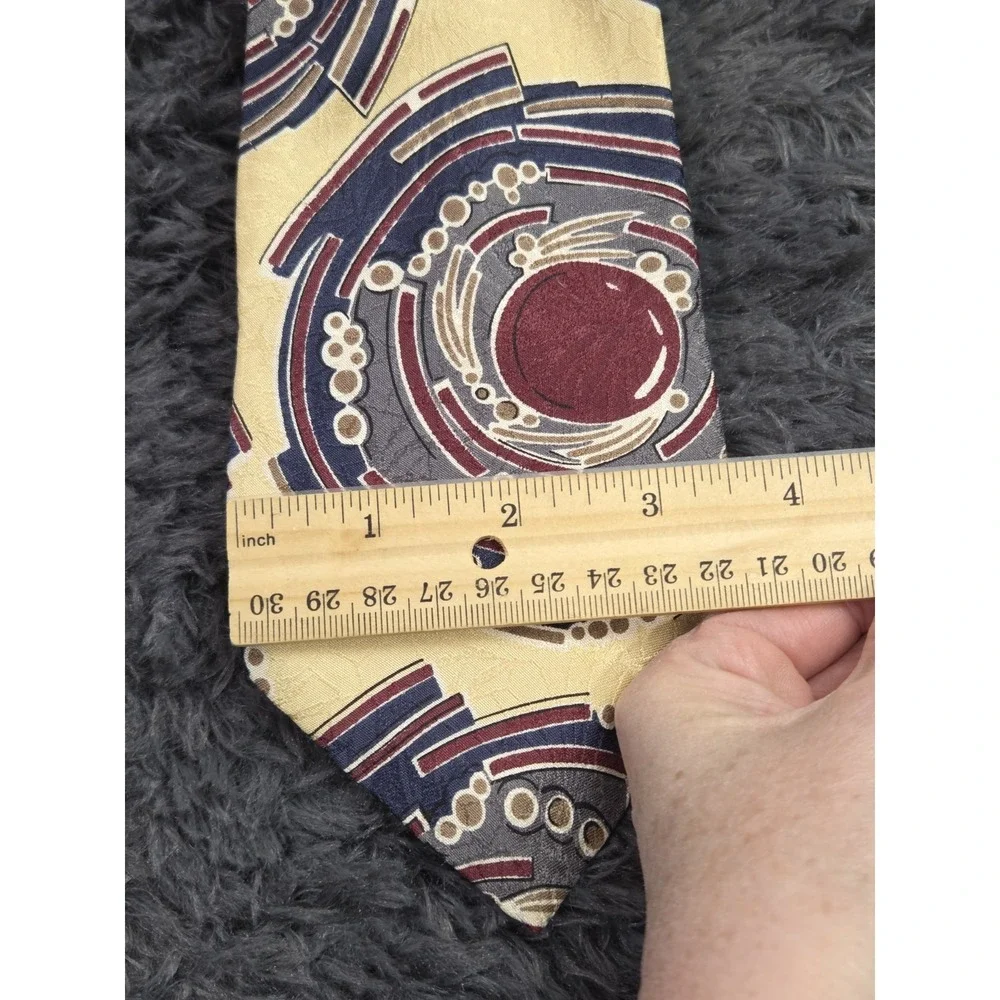 Vintage Oscar de la Renta 100% Silk Tie‎ Blue Red Abstract Pattern Designer Tie